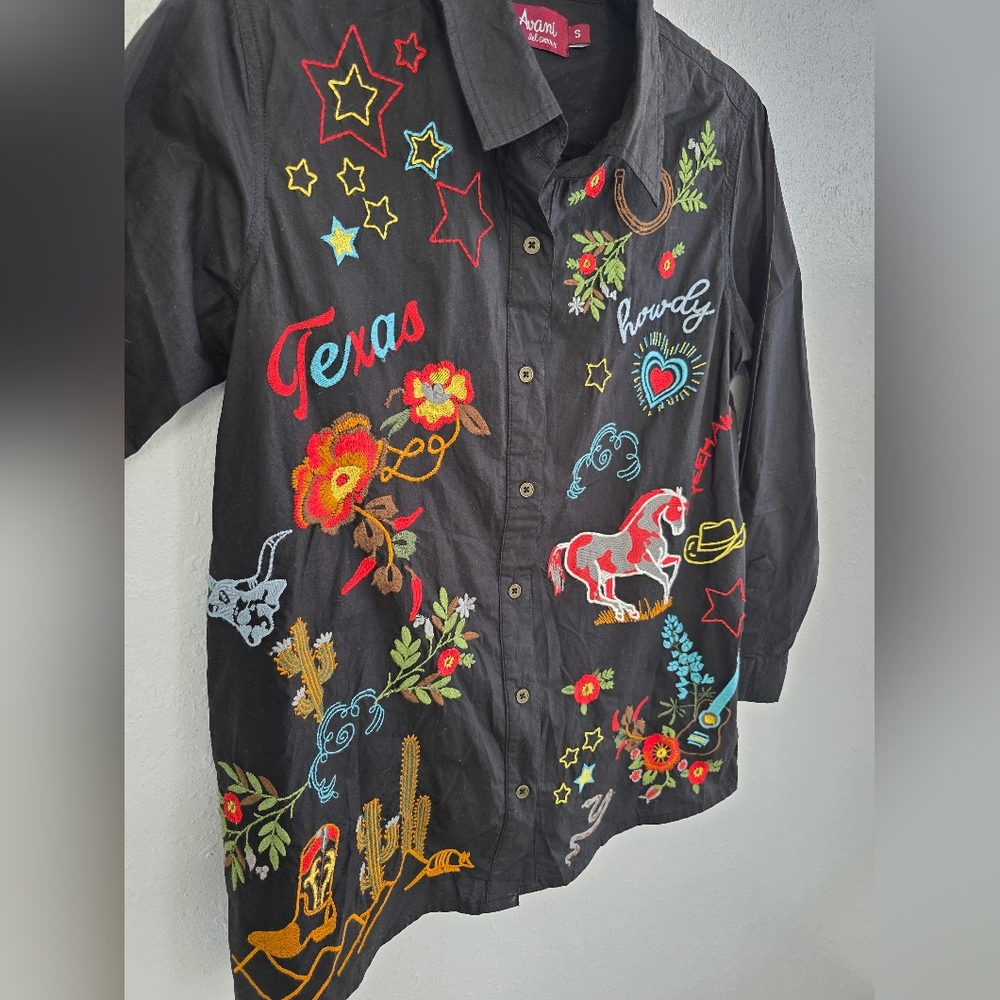 Avani Texas Western Rodeo Embroidered Black Button-Dow Top Size Small - Picture 3 of 11